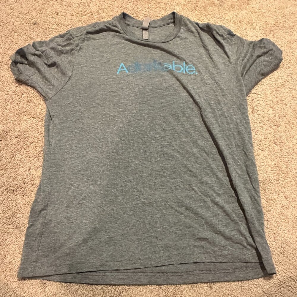 NEW GIRL FOX NETWORK GRAY ADORKABLE TSHIRT ADULT MEDIUM